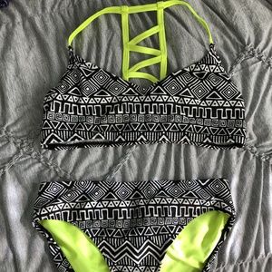 Cute Girls Black and White Two-Piece Suit